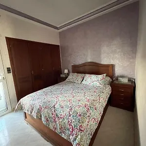 Cozy Corner Getaway, 4th Floor Appartement